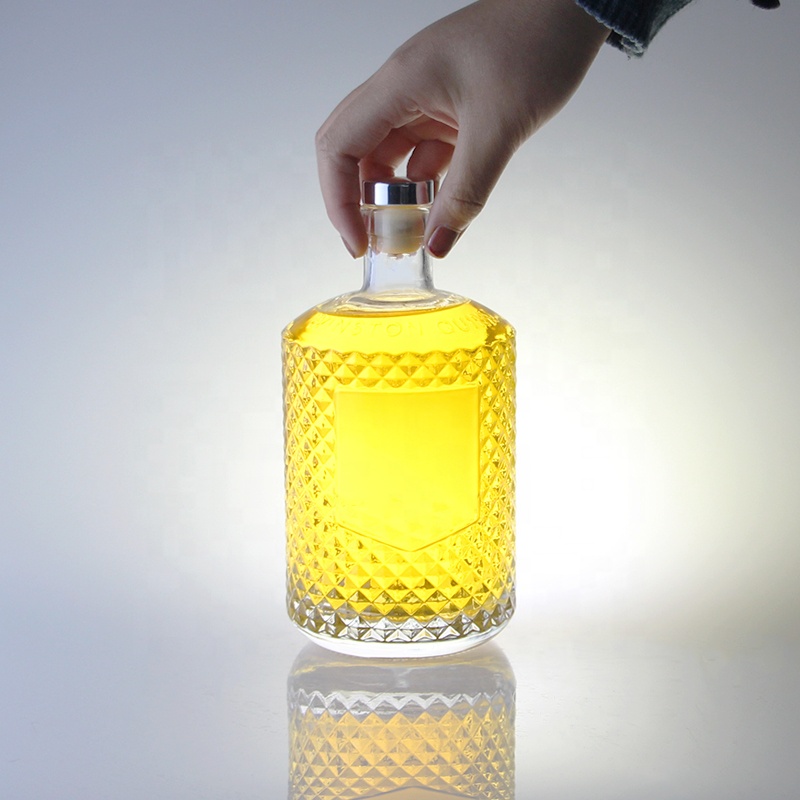 700ml Sophisticated Liquor Gin Bottle with GLASS Collar and Engraved Closure