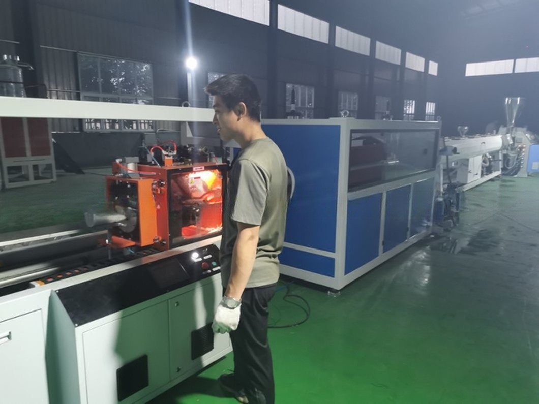 PVC Pipe Extrusion Production Line for Water Drainage