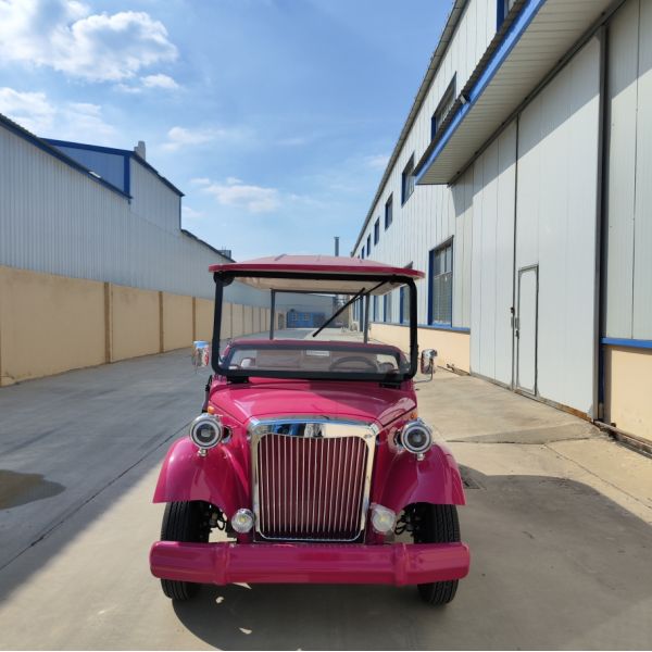 Classic Car 8 Seats Electric Tourist Car Sightseeing Bus Three Rows Of Seats