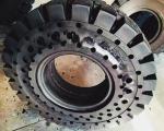 Solid Tyre Forklift Spare Parts Pneumatic Rubber Wheel 350kg Single Gross Weight
