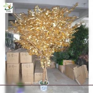 Wholesale UVG Small artificial banyan family tree decorations with wooden trunk for hotel decor from china suppliers