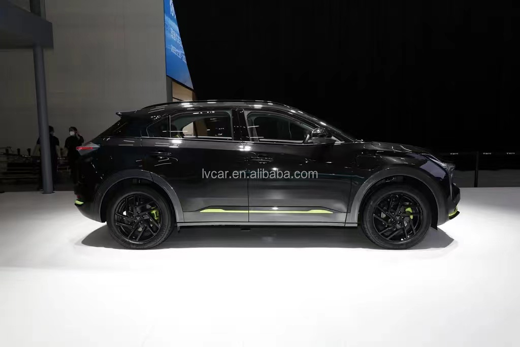 Energy Vehicles Neta U Nezha U-II 500 Pure Electric Motor Power SUV for Adult Optional