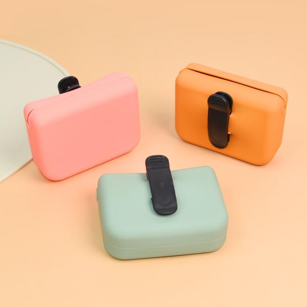Pet Supplier Dog Treat Pouch Portable Walking Eco Friendly Silicone Dog Treat