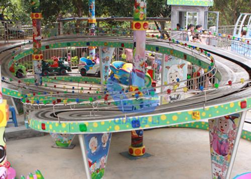 Attraction Amusement Park Roller Coaster , Electric Mini Shuttle Little Kid