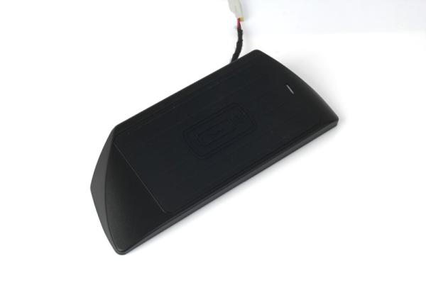 OE-Fit Wireless Charger with qi For Jeep Renegade fast chargers 10W in car