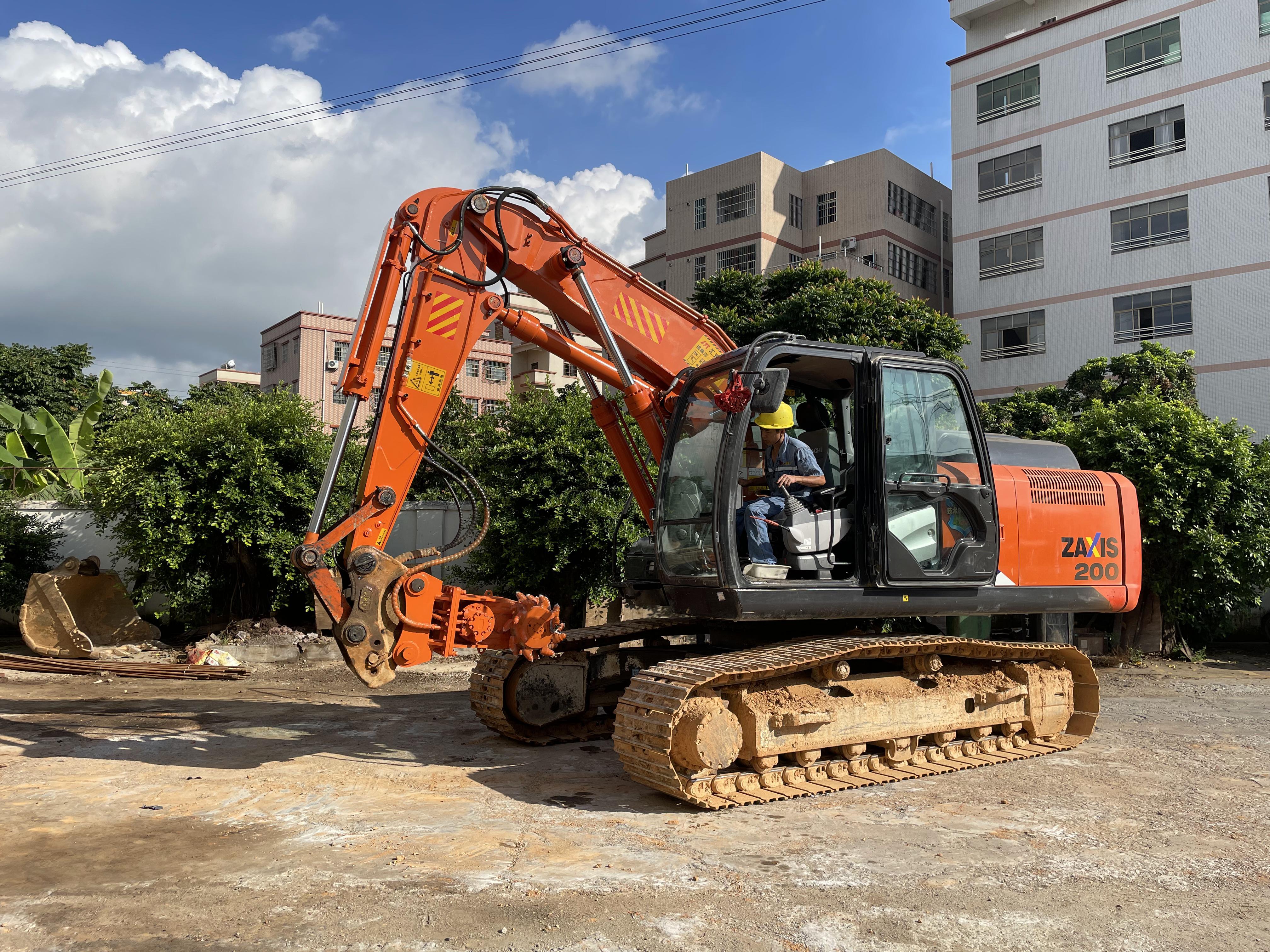 Huitong Short Boom & Arm Attachment for 20 Ton Excavators Mini/Large Digger Modification Construction Machinery Parts