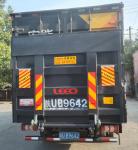 1500KG Loading Capacity Lorry Tailgate Lifter Cargo Truck With Liftgate