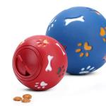 Blue / Red Color Dog Fetch Ball , Dog Snack Ball Chewable For Training Pets