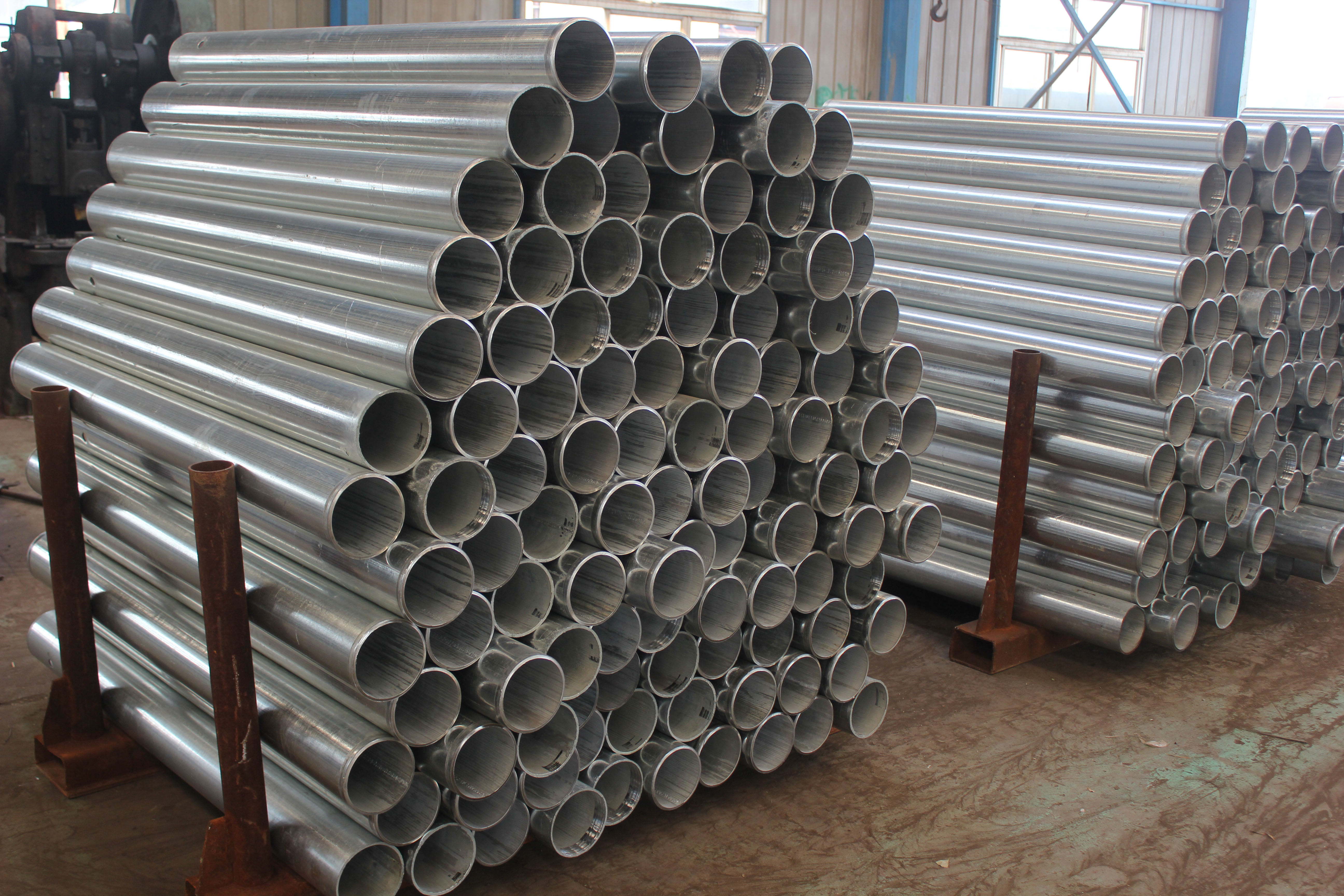 Outdoor Security Round Section Steel Guardrail Post for Highway Protection