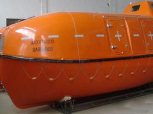 Wholesale Factory price enclosed life/rescue boat and Gravity luffing arm davit from china suppliers