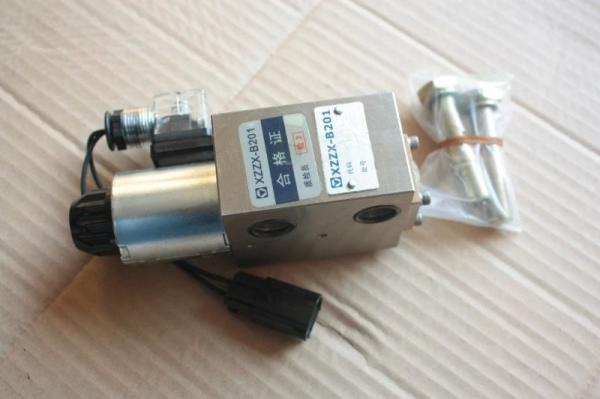 High quality Selector Valve for XCMG truck crane QY16B.5,XCMG truck crane spare