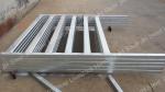 Red White Painted Portable Horse Pens , 2.3m Height Galvanized Round Pen Panels