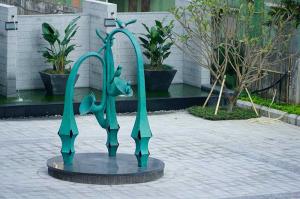 Wholesale Orchestral Music Bronze Metal Decorative Garden Sculpture Handmade Customized from china suppliers