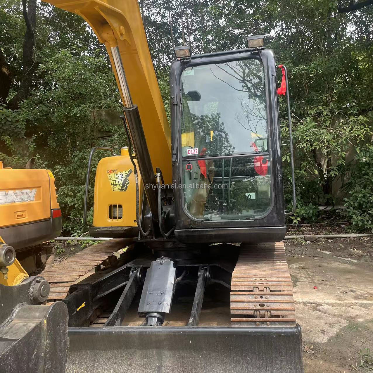 Second Hand Sany75C Excavator with 7T Operating Weight and Yellow Color