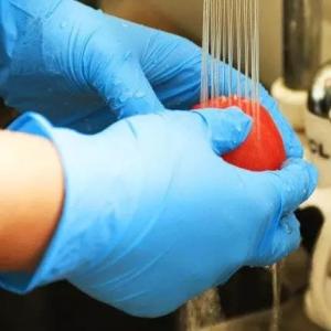 Wholesale Disposable 3.5mg Nitrile And Latex Gloves For Medical Examination from china suppliers