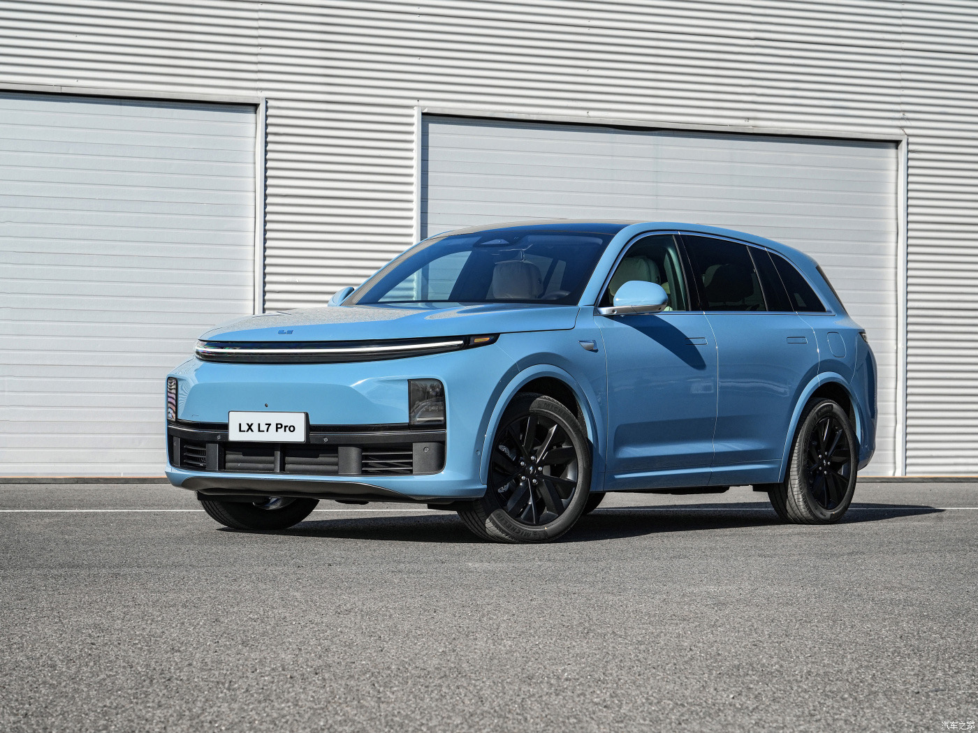 Experience the Future with 2023 Lixiang L7 Pro Luxury Electric SUV 170km Pure Electric Range and 40.9kWh Battery Capacity