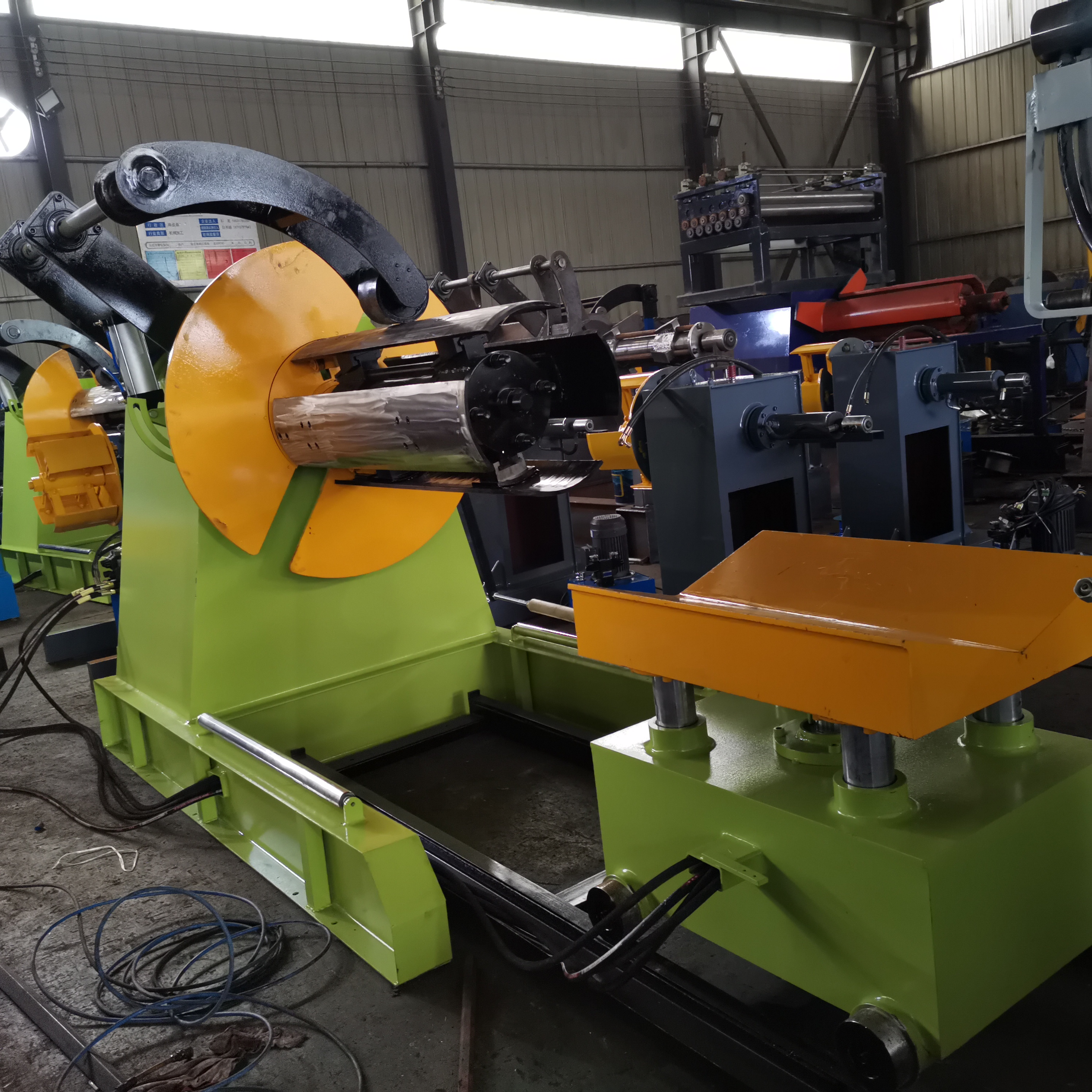 Hydraulic decoiler 