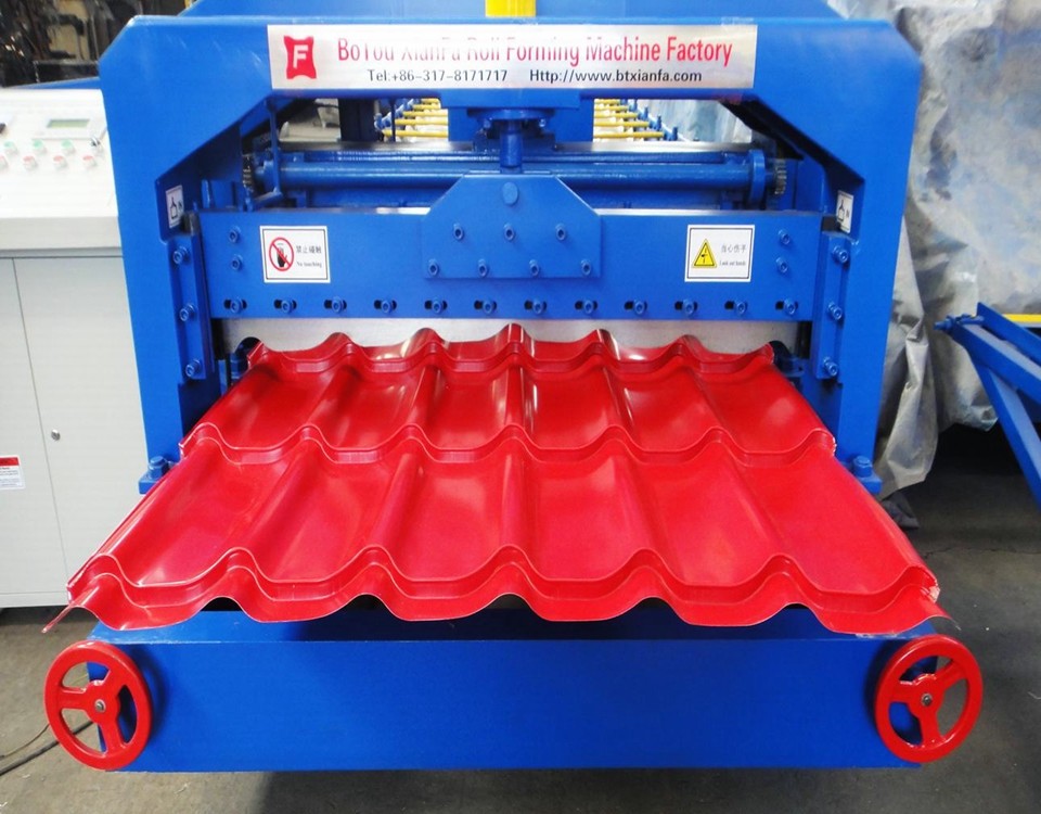 HC Galvanized/Aluminum Roof Sheet Glazed Tile Roll Forming Machine