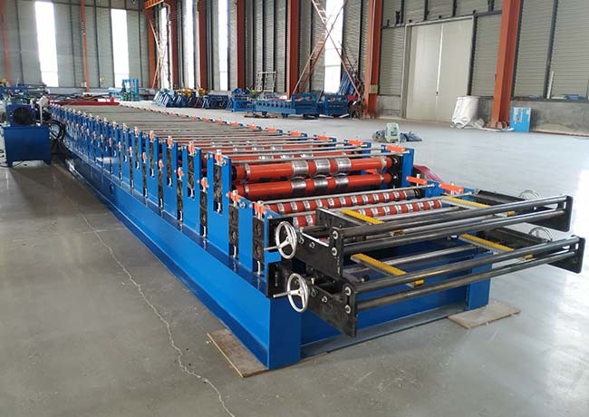 Customized Color Steel Roof Roll Forming Machine , Wall Panel Roll Forming Machine