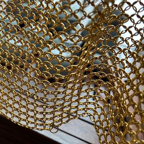 Gold Chainmail Ring Mesh Drapery For Functional Interior