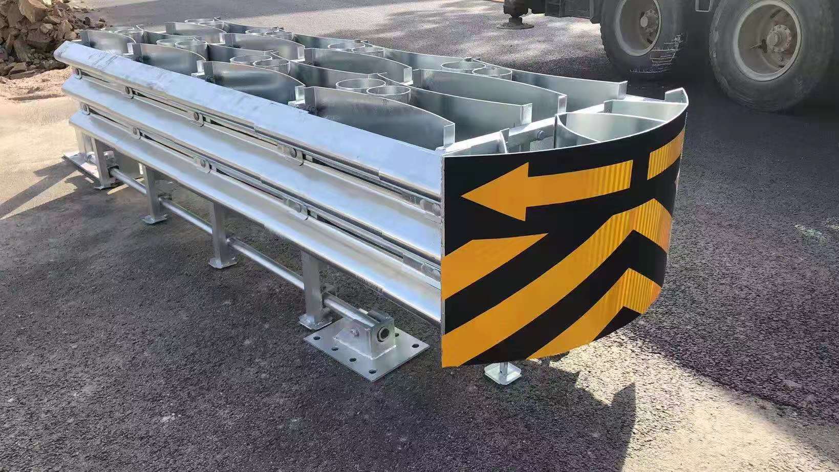 Roadway Safety And Outdoor Security Traffic Barrier Crash Cushion