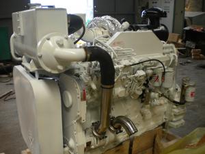6CT Series Heavy Duty Cummins Marine Diesel Engines 1800Rpm Speed With Six Cylinder