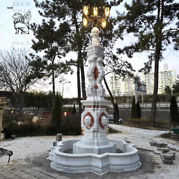 Multicolor Stone Marble Outdoor Fountains Iron lamp Modern Design Beautiful