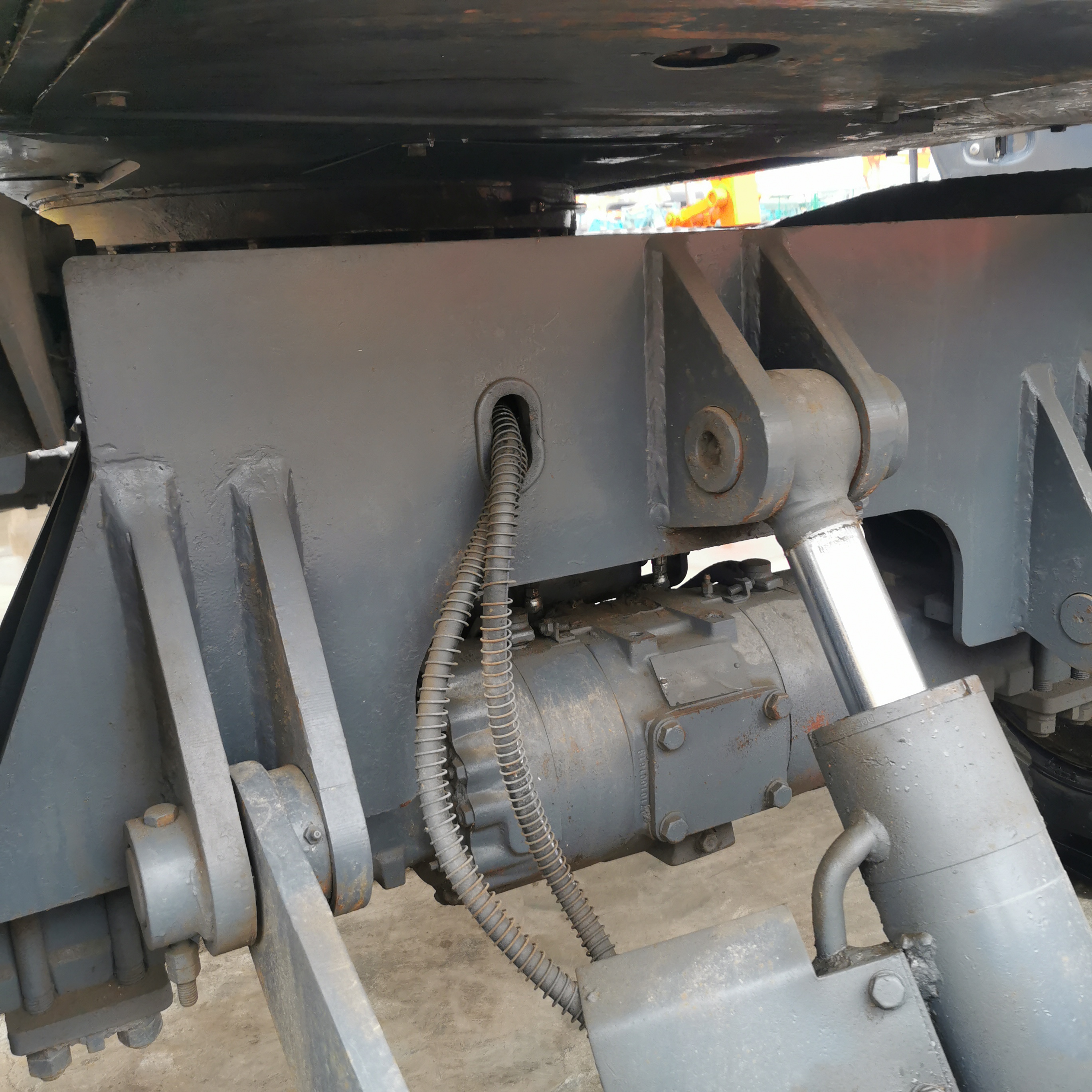Mini Digger Excavator DX6OW with Original Hydraulic Cylinder and 2001-4000 Working Hours