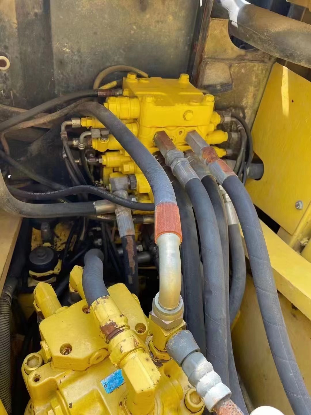 Second Hand Komatsu PC160 Excavator with Original Hydraulic Pump in Good Condition