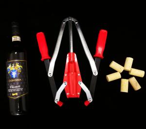 Wholesale Home Kitchen Use Wine Bottle Capping Machine , Iron Plastic Double Lever Corker from china suppliers