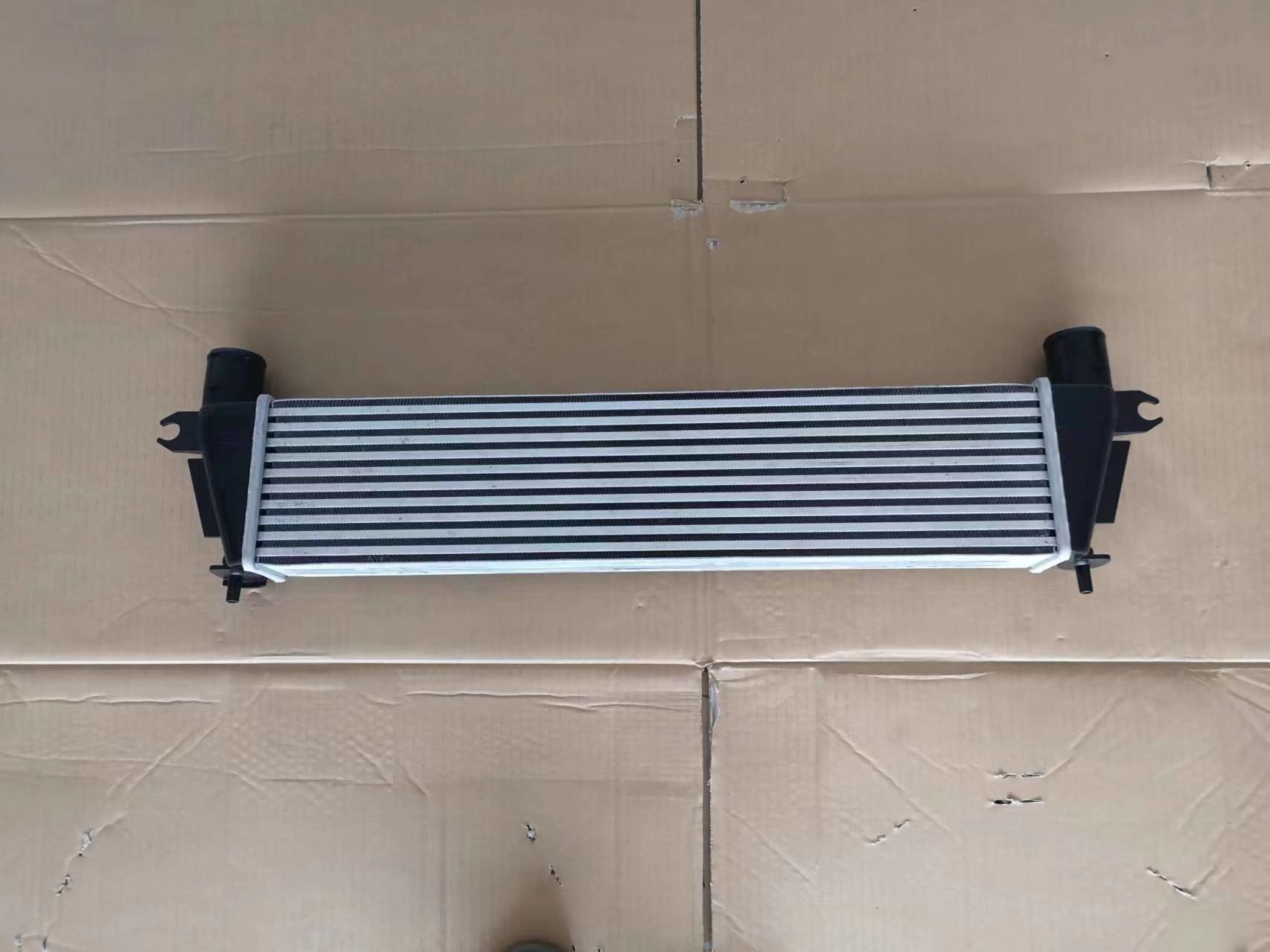 8980906274 Dmax Intercooler Plastics And Aluminum Charge Air Cooler Core Size 665*152mm