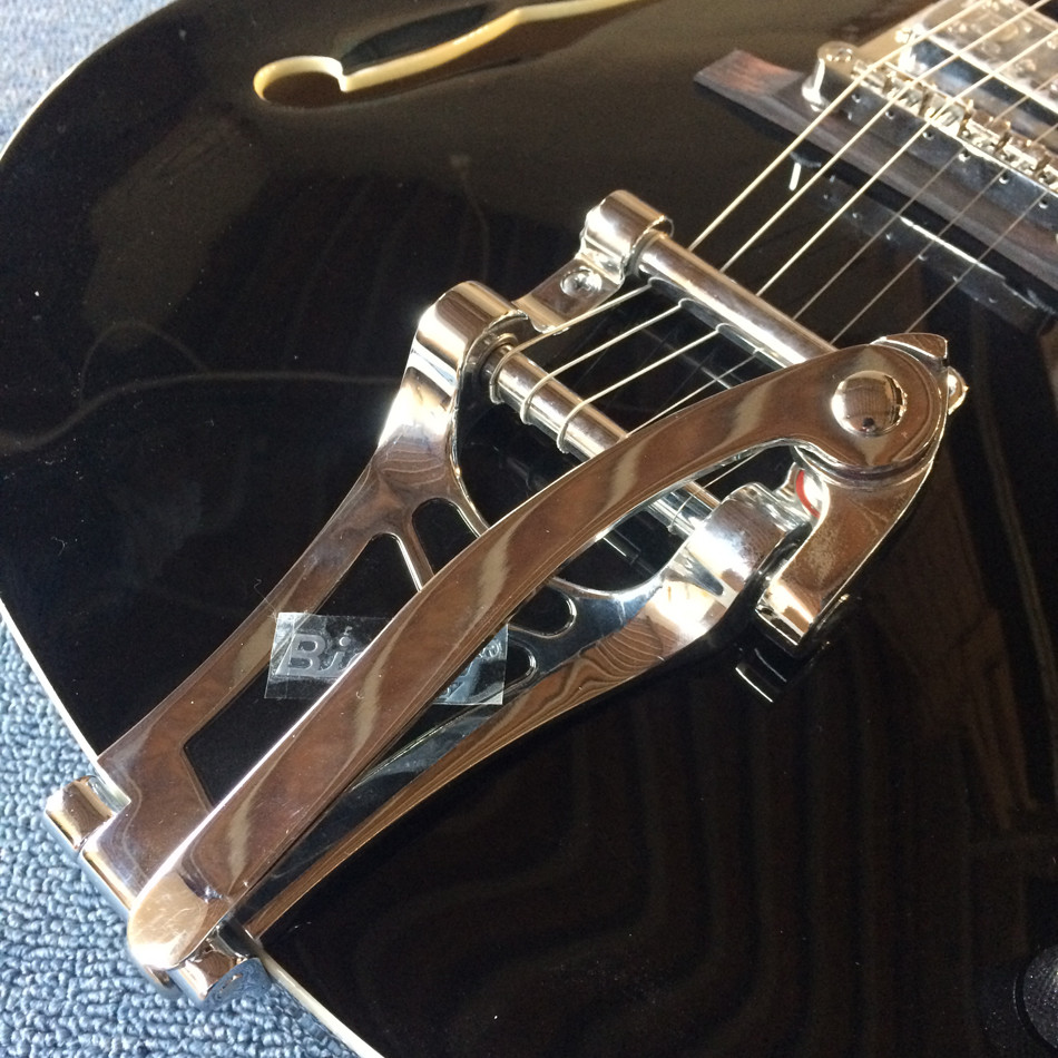 Hollow body jazz electric guitar,Double F hole, tremolo system, black high quality jazz guitar