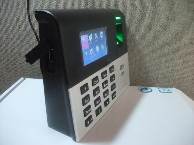 Free Software Free SDK UA200 Fingerprint Reader 13.56MHz Card Reader Biometric Time Attendance System