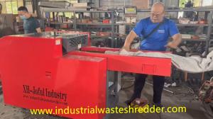 Wholesale 800F Textile Scraps Shredder Cutting Motor 7.5KW Small Chopper Machine For Fabrics Crushing Input Conveyor 1400*330mm Length*Width Bed Sheet Shredder from china suppliers