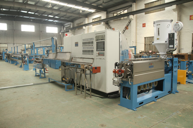 Insulating Sheathed Electrical Wire / Power Wire extrusion machine , computer control