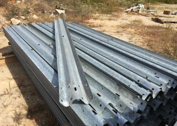 Quality Anti Aging W Beam Highway Safety Barriers For Railway / Bridge / Road 4320mm for sale