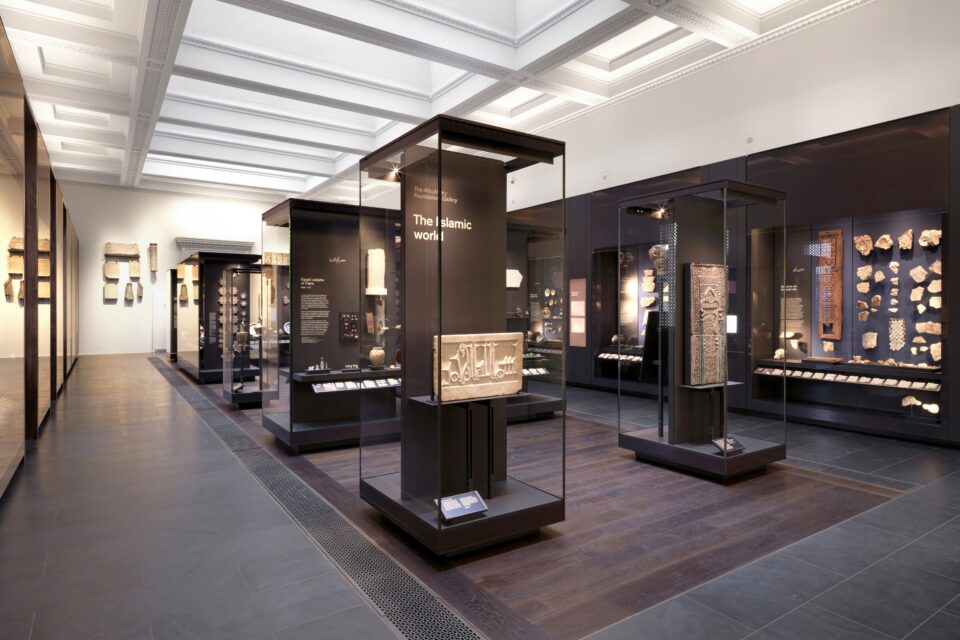 T4 LED Fashion Museum Display Showcase Penbo Display 1200*400mm