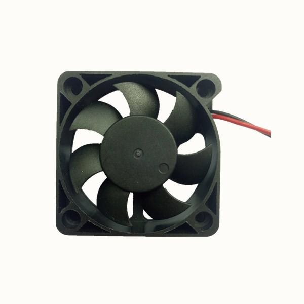 DC 12V Brushless Computer CPU Fan , 5V Axial Silent CPU Cooler Sleeve / Ball