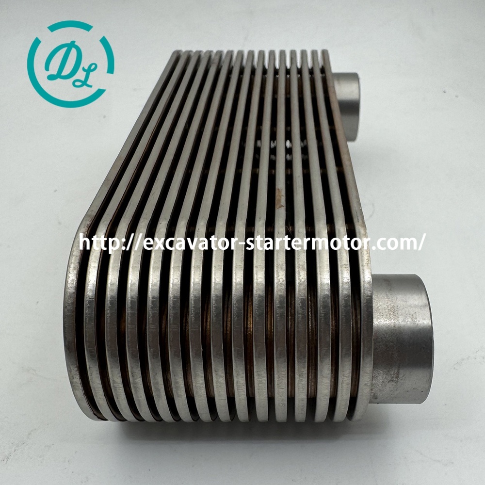 Oil Cooler 20715680 20511773 22592869 D6E TAD720GE Engine Parts