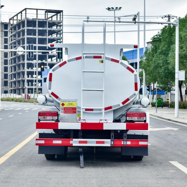 Market Left Hand Drive Small Mobile Fuel Tank Truck With Yuchai Or Chao Chai Engine