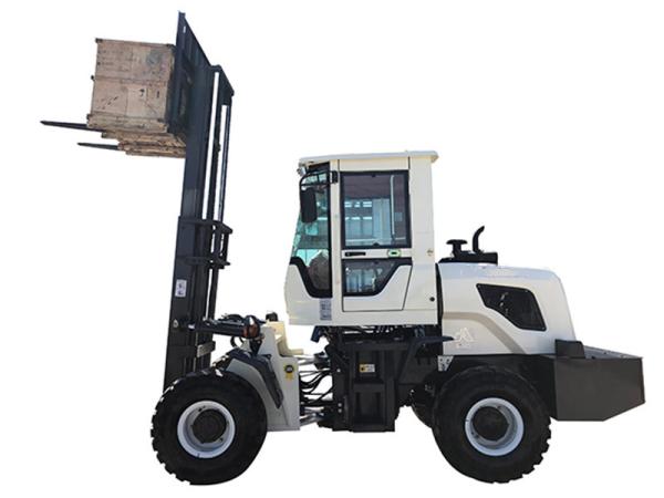 Off Road Forklift 4x4 4WD Model ET50 High Duarability 5ton Rough Terrain
