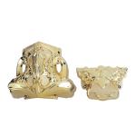 American Style Gold Plastic Casket Corners With Iron Tubes