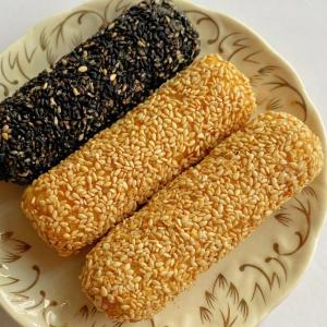 Wholesale Sesame Rolls Waffle Sandwich Cookies from china suppliers