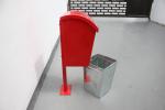 Outdoor Metal Dog Waste Bin , Pet Trash Can Waterproof Rustproof