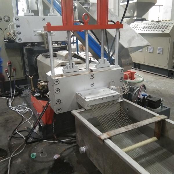 Special Screw Design Plastic Garbage Recycling Machine Plastic Recycling Unit