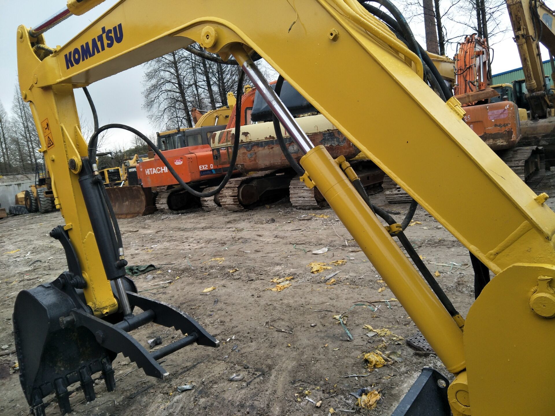 Used Komatsu PC35 PC55 PC60 PC100 PC200 Mini Japanese Crawler Excavator