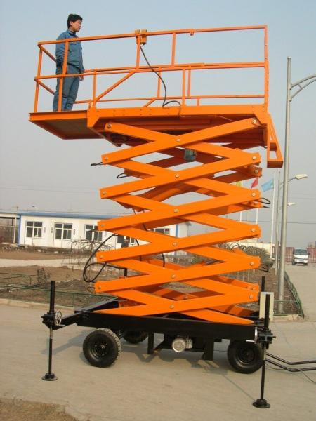 500kg Capacity Scissor Lift Platform , Moblie Lifting Plateform 6m Lifting