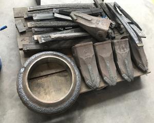 Wholesale 3000HV 4000HV Melting Point 1050 Degree Tungsten Carbide Hardfacing Products from china suppliers