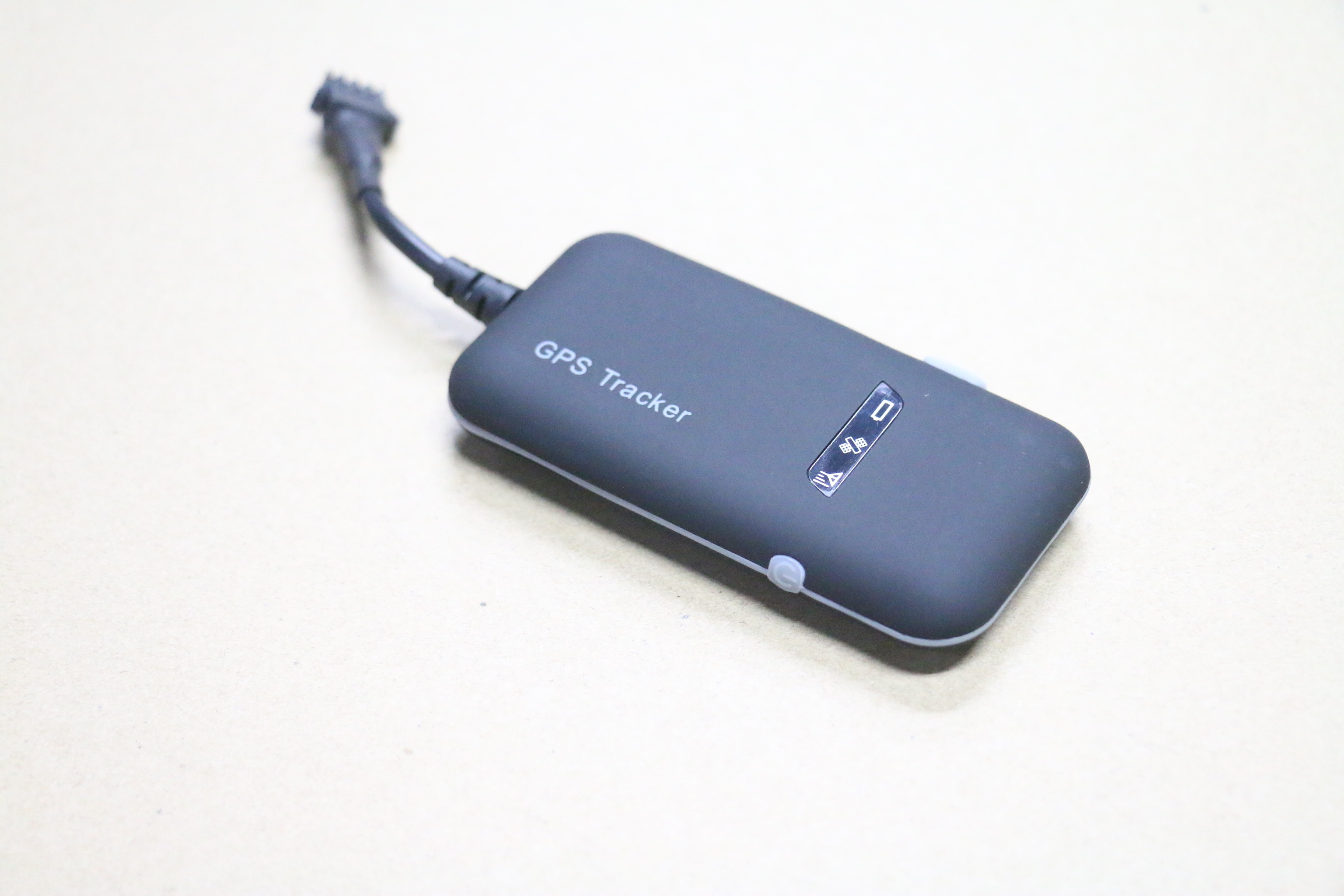 TK003 MTK Hidden Car GPS Tracker 120mAh With Battery And Relay Functions