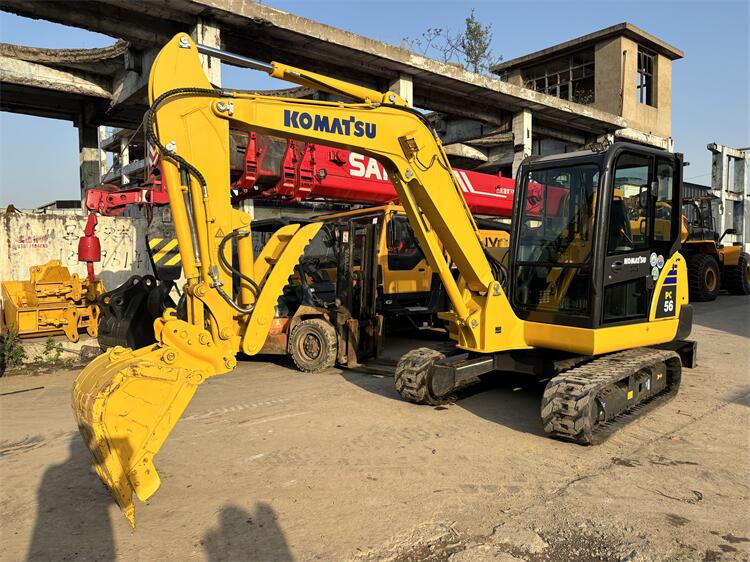 Used Komatsu Pc56-7 Excavator With Original Hydraulic Valve In Low Hours In Shanghai